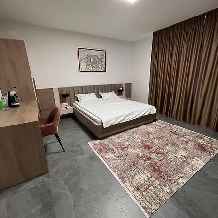Arcgroup Medical Lägenhet Oradea Exteriör bild